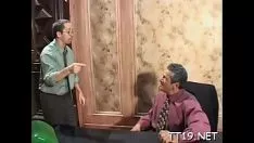 تشغيل الساخنة غير المهنية تعطي الإضافية بوف الساخنة وتحيا ويحصل مارس الجنس
