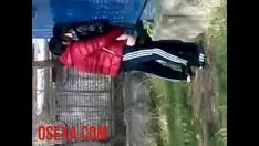 Putar Kewanitaan Uzbekistan bercinta di luar pintu di kamera televisi rahasia