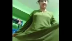 播放 我的冠军独自娶了女人