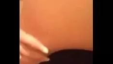 Reproduzir Missy mostra seus peitos moderados no ameporno