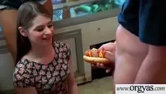 Redare Hotdog stand up (alice march on) 03 trot-07