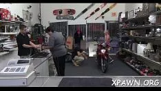 Odtwórz Częsty seks z dużą parówką