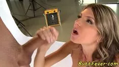 Oynat Küçük adam assfucked barkertitle