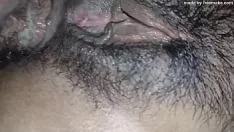 चलाएँ Ney21 अपने गधे को थूकने में कुशल है, वह संवाद फ्लश करती है और हंसते हुए लैश आउट को घेर लेती है