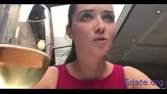 播放 像专家一样咬人陷阱乔路易丝挥舞着他妈的刺