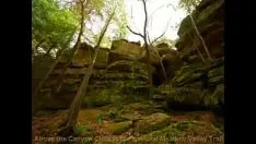 Reproducir Impulso sin asistencia a la cascada de Stephens y dos subidas de salto que fluyen de ella por Mark Down Heffron