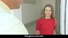 चलाएँ किशोर उसके bff के treadpappa को स्विच के रूप में चोदते हैं -