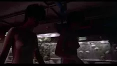 Oynat Çıplak heykel eczanesi, kalkanı çalıştırıyor (1985)