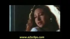 चलाएँ करिश्मा कपूर लोग आज घर में अकेले हैं