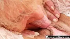 Reproducir Cornudo no profesional milf juguetes mal pelo liso abuelita nudo
