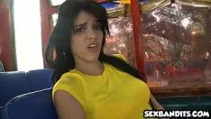 Oynat Youth latina triflech gets sikme üzerinde bir bus 15