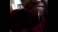 Jouer Elle est chaude à sucer