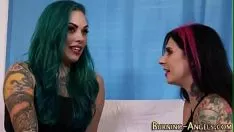 Reproducir Puta tatuada caliente follada