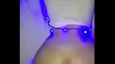 Afspelen Nieuwjaarsrepetitie met een lul in haar kutje. vanaf de eerste persoon