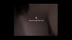 Abspielen Explosive Solo-Session: Brasilianische Amateurin masturbiert vor der Kamera