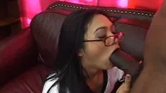 Play Guy with a teras gumshoe fucks missy!